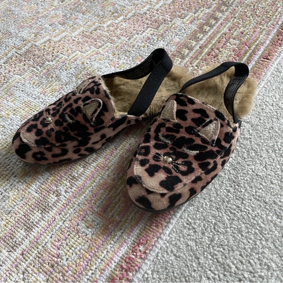 The Children’s Place Cat Velvet Leopard Print
Slingback Faux Fur Loafer. Size 12 - Picture 6 of 15